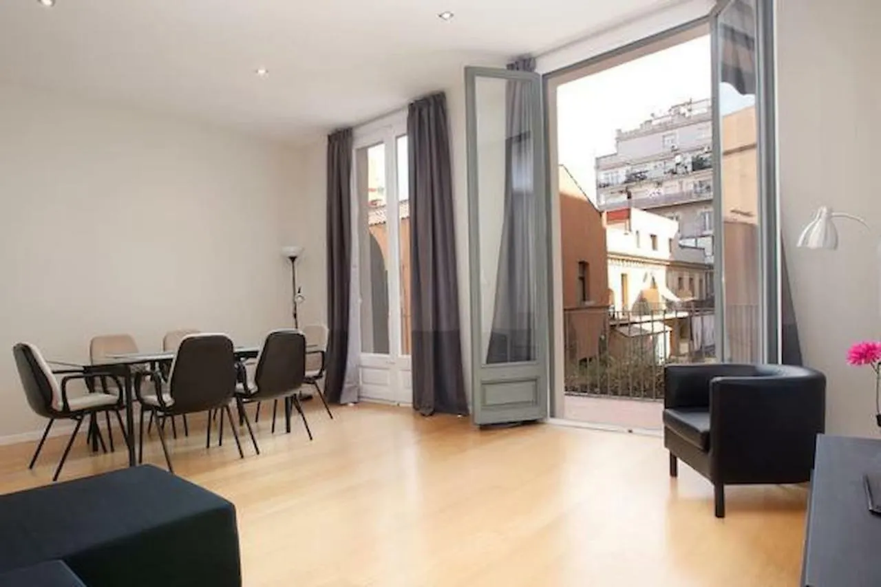 Modern Quiet Flat With A Large Balcony contacts