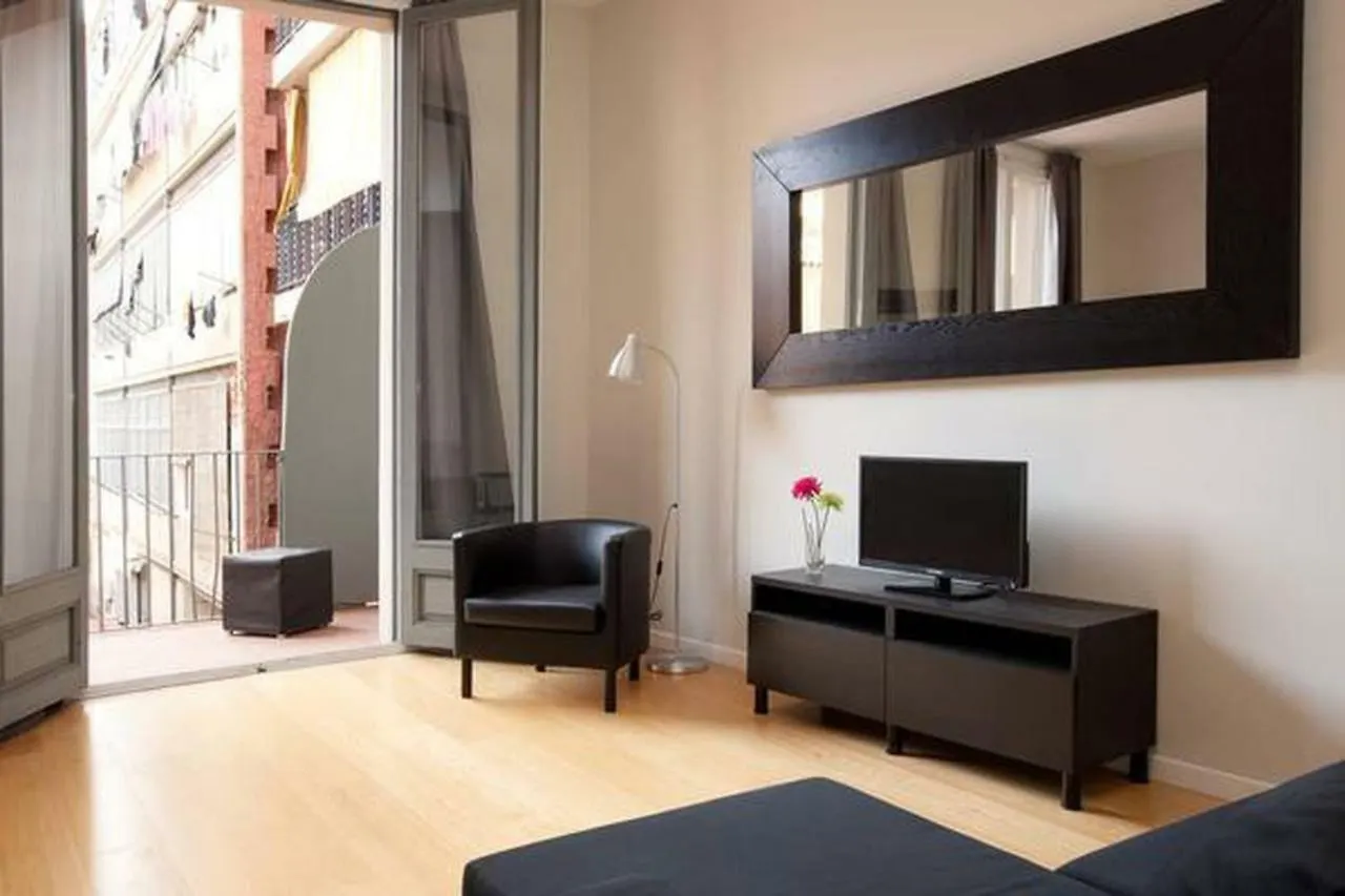 Modern Quiet Flat With A Large Balcony Apartment Barcelona
