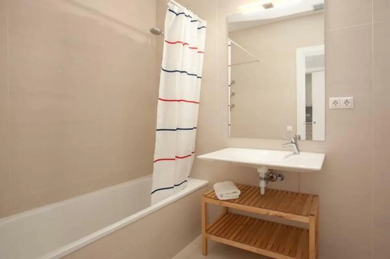 Modern Quiet Flat With A Large Balcony Apartment Barcelona Spain