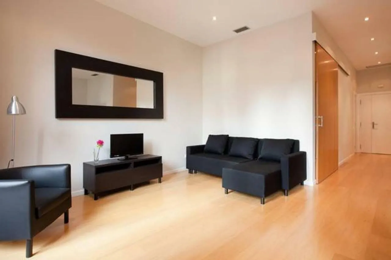 Modern Quiet Flat With A Large Balcony Apartment Barcelona